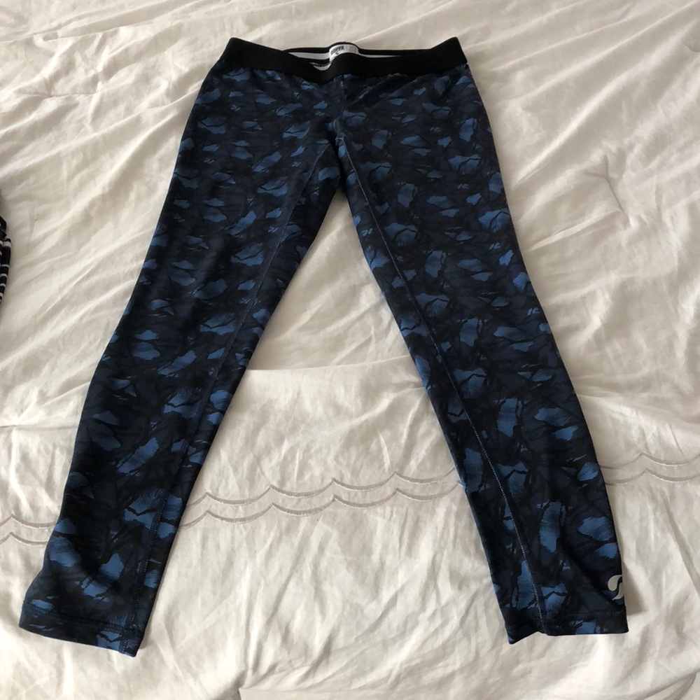 Workout Wear - Picture 4 of 5